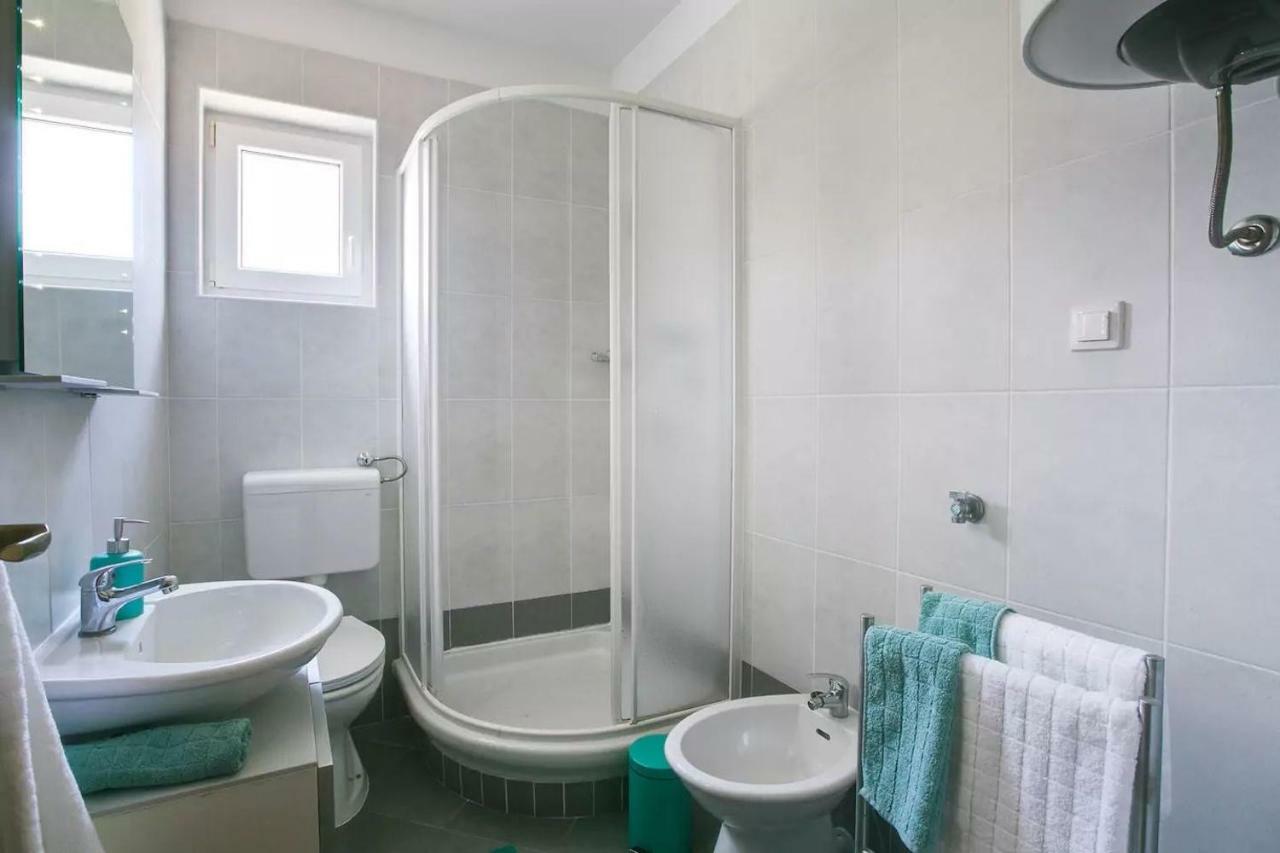 Apartment Vitalia 2+2 Пореч Екстериор снимка