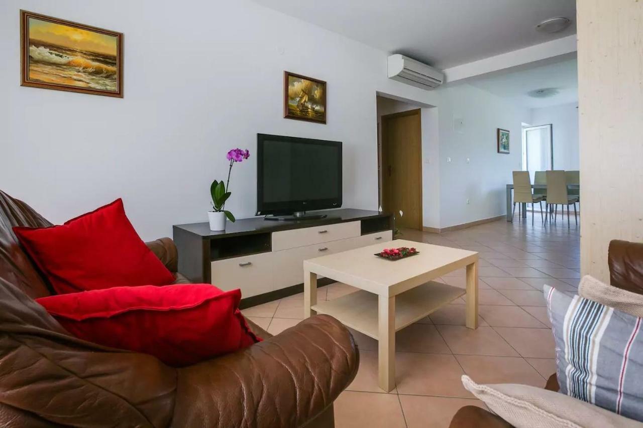 Apartment Vitalia 2+2 Пореч Екстериор снимка