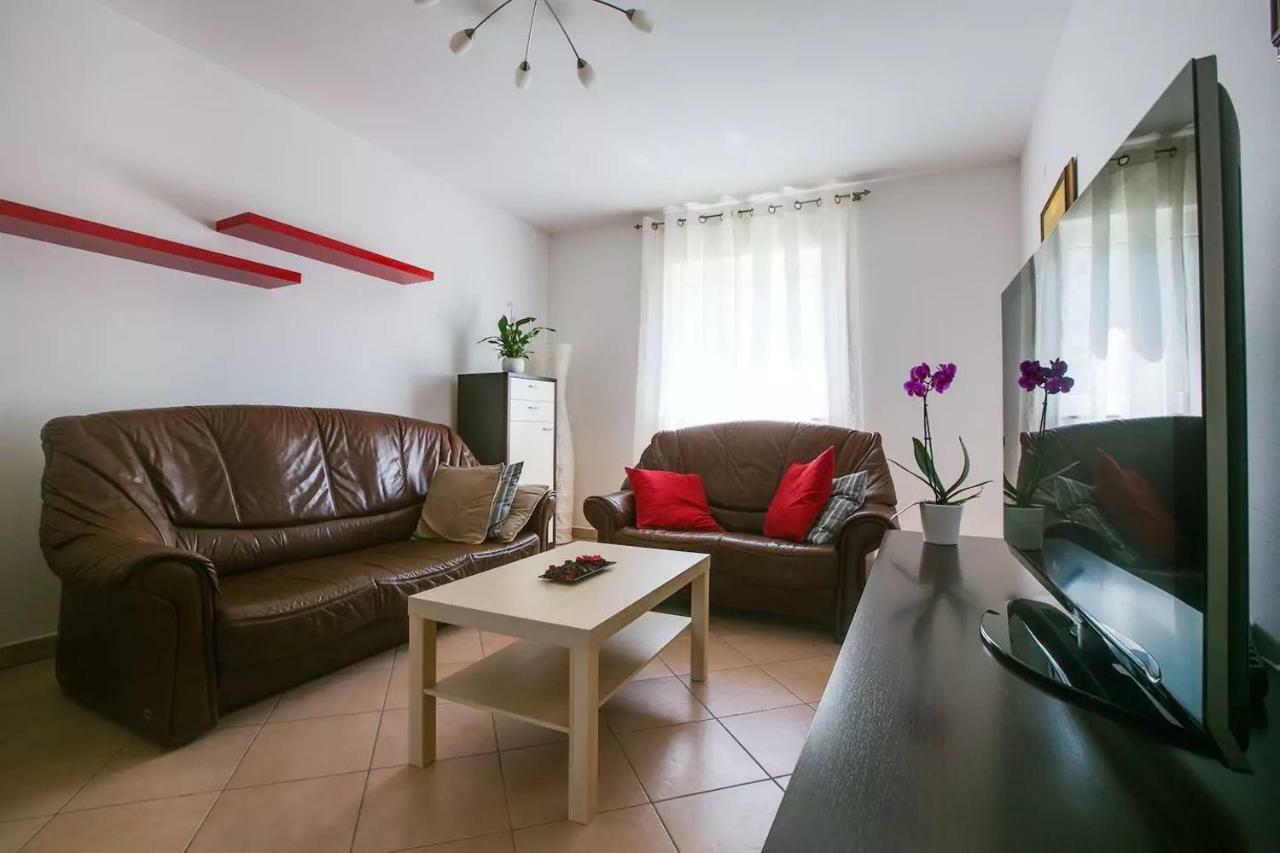 Apartment Vitalia 2+2 Пореч Екстериор снимка