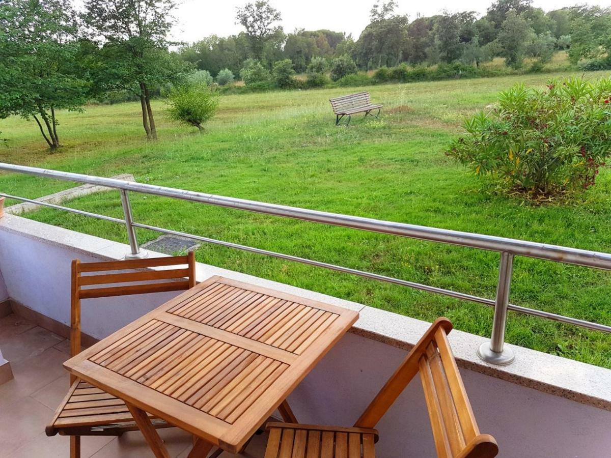 Apartment Vitalia 2+2 Пореч Екстериор снимка